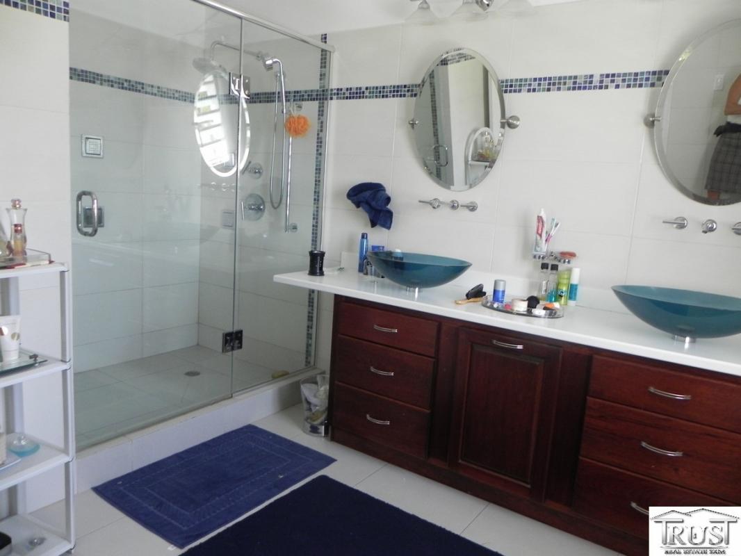 Long Term Apartment for rent in St. Maarten/St. Martin with Private Pool